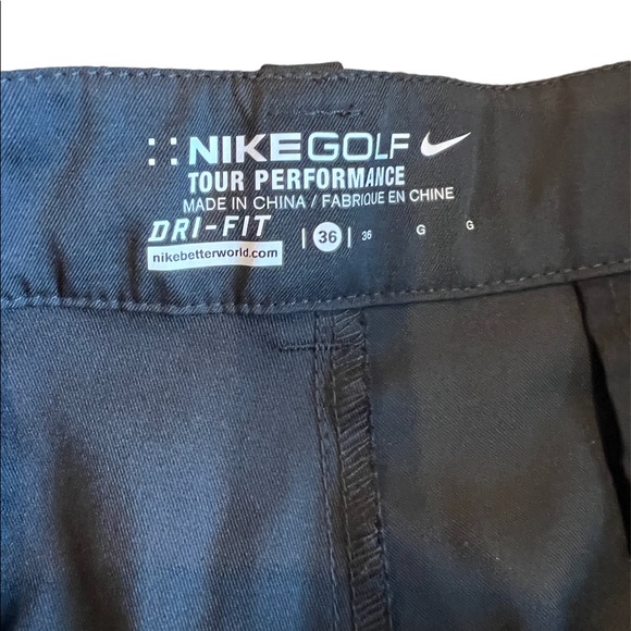 Nike Golf Shorts - Picture 3 of 5